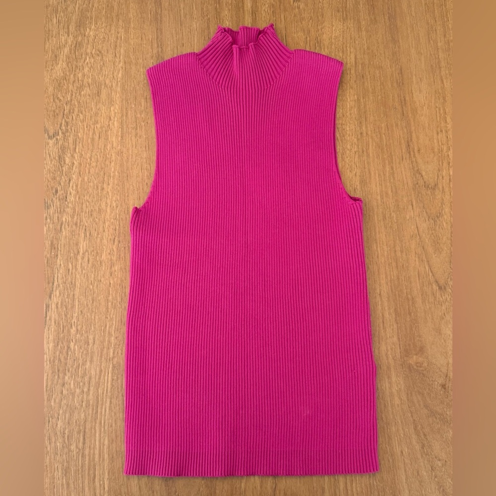 Sleeveless Pink Ribbed Tank Top